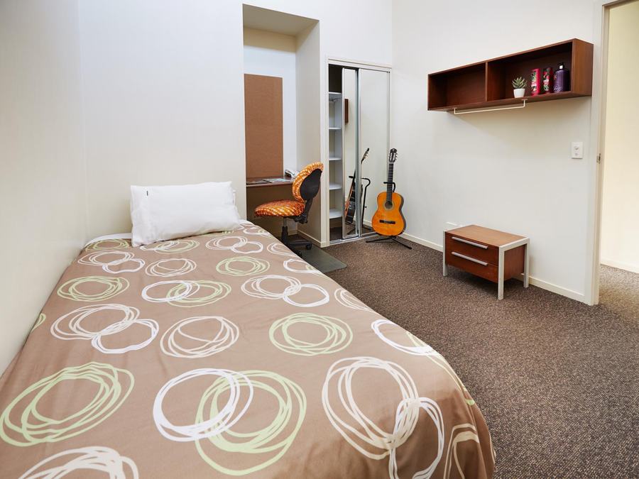 Gembrook apartment bedroom